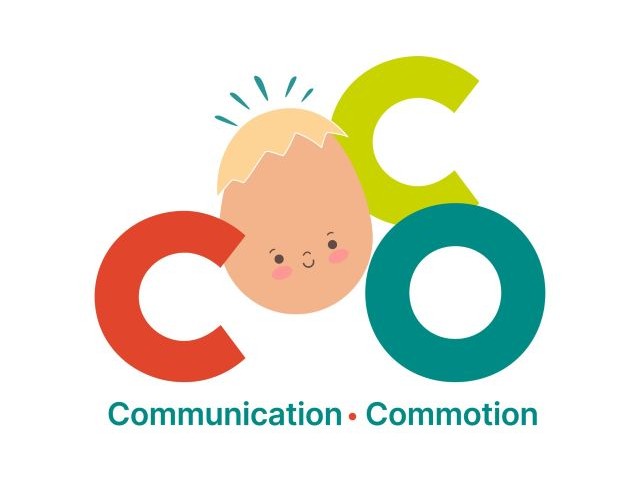 Le logo du programme COCO (Communication, Commotion) est composé de lettres colorées dont l'un des O prend la forme d'un œuf avec un visage souriant.